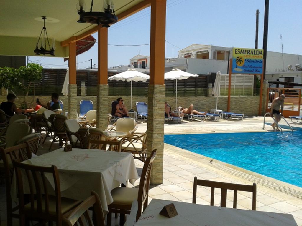 Hotel de apartamente Esmeralda Kremastí