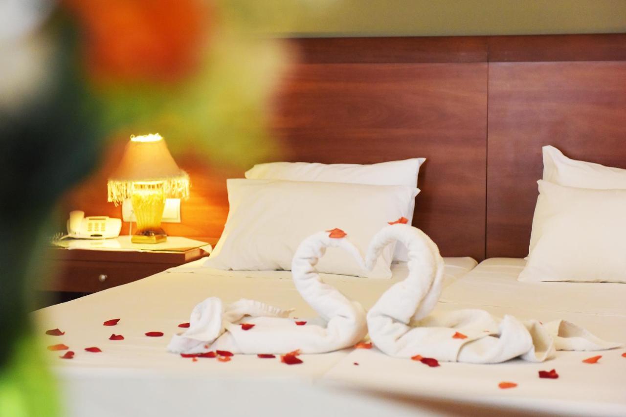 Aparthotel Esmeralda Kremastí