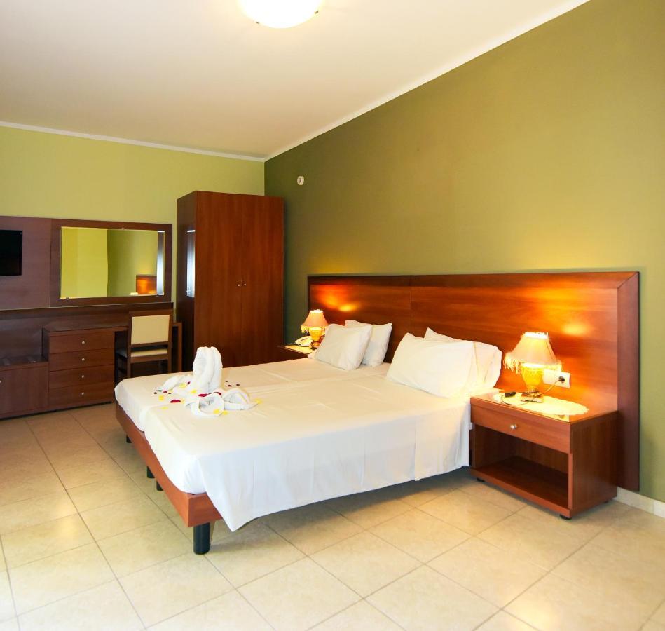 Esmeralda 3* Kremastí